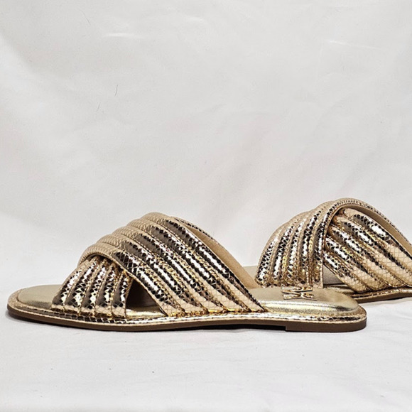 Michael Kors Women's Portia Quilted Leather Slide Sandal Size 6.5 Pale Gold NWT - Picture 2 of 9